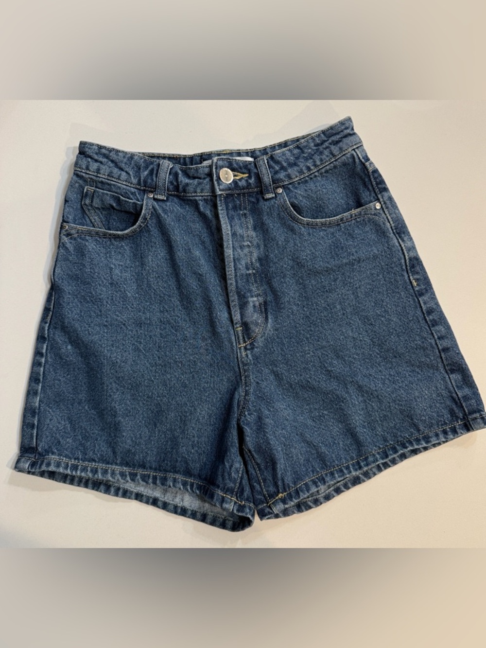 Zara High Rise 5 Button Mom Shorts | Size 4